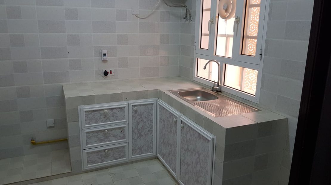 Flats for rent in sohar aluwainat near from sohar university