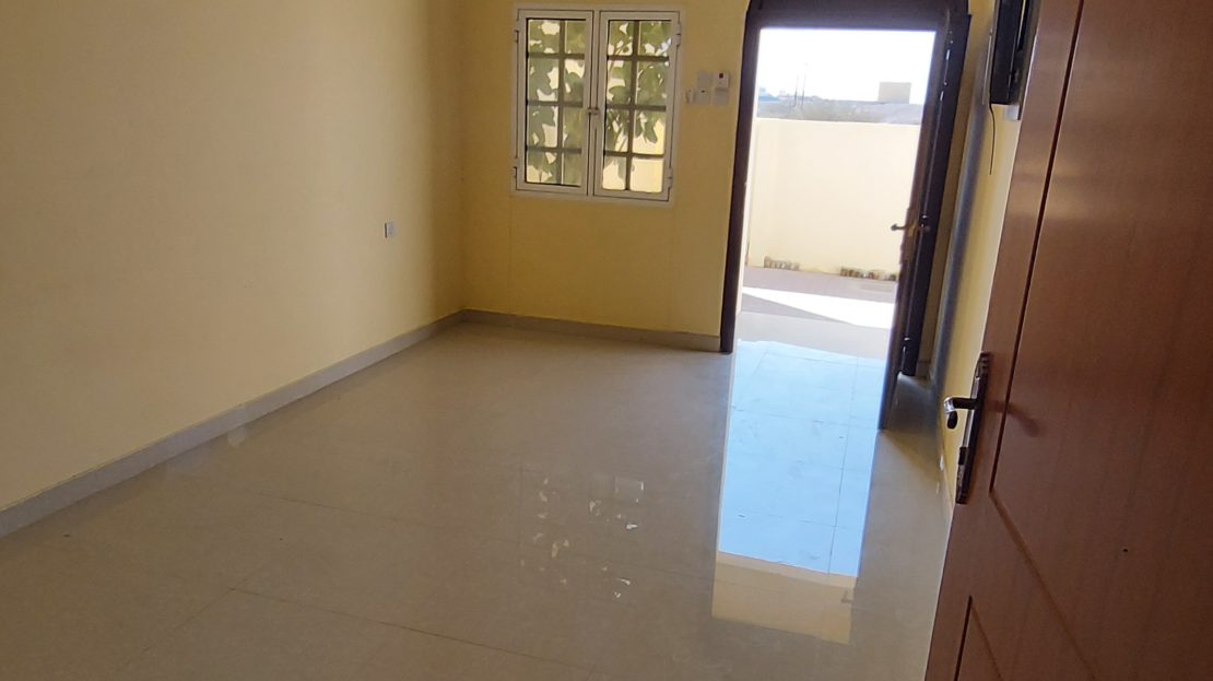 flat for rent in sohar behind Al Meera hypermarket danah real estate